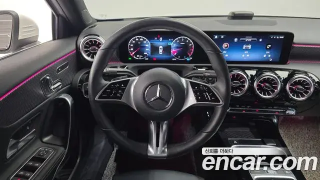 Mercedes-Benz A-Class 2025 — Фото 13/20