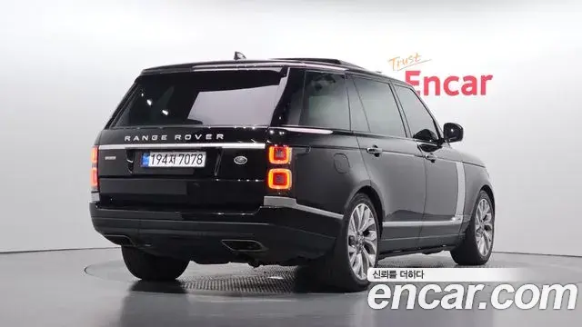 Land Rover Range Rover 2019 — Фото 2/20