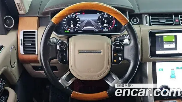 Land Rover Range Rover 2019 — Фото 13/20