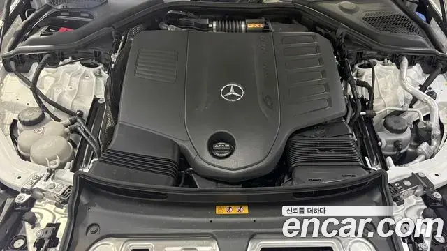 Mercedes-Benz E-Class 2026 — Фото 5/14