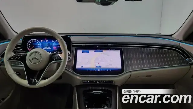 Mercedes-Benz E-Class 2026 — Photo 6/20