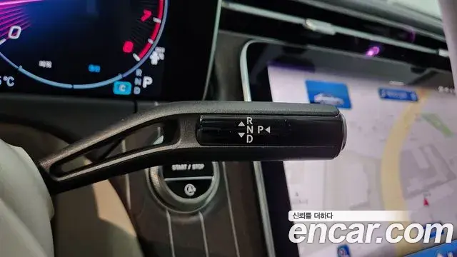 Mercedes-Benz E-Class 2026 — Photo 8/20