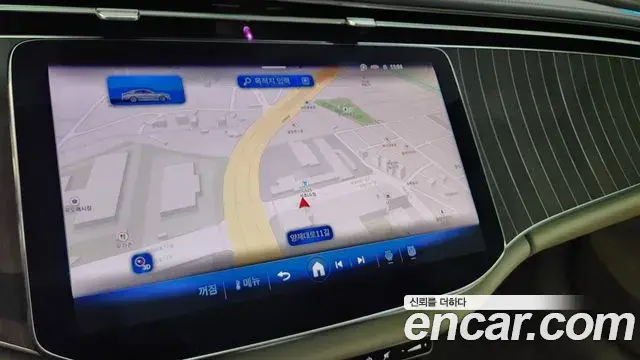 Mercedes-Benz E-Class 2026 — Photo 16/20