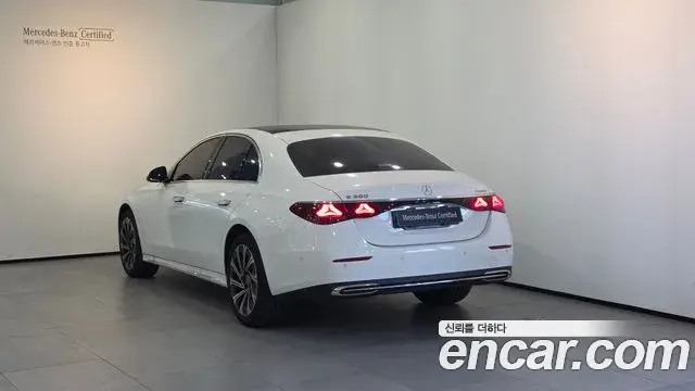 Mercedes-Benz E-Class 2026 — Photo 3/20