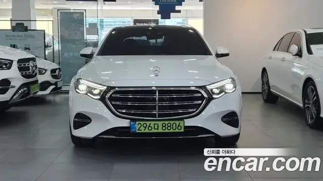 Mercedes-Benz E-Class 2026 — Photo 18/20