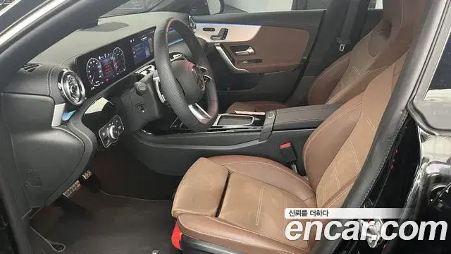 Mercedes-Benz CLA-Class 2026 — Фото 8/18
