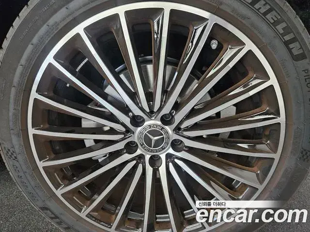 Mercedes-Benz GLC-Class 2026 — Photo 4/19