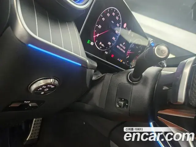 Mercedes-Benz GLC-Class 2026 — Photo 14/19