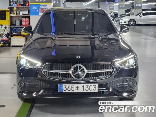 Mercedes-Benz C-Class 2026 — Фото 18/18