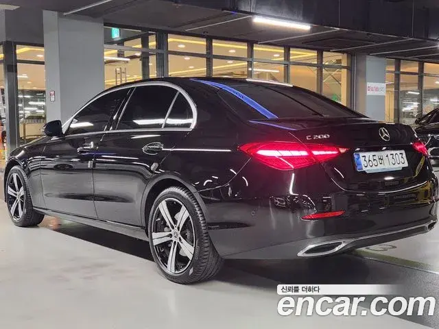 Mercedes-Benz C-Class 2026 — Фото 2/18