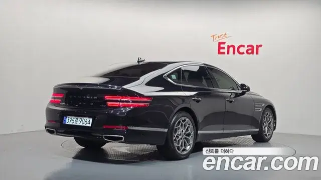 Genesis Electrified G80 2023 — Şəkil 2/20