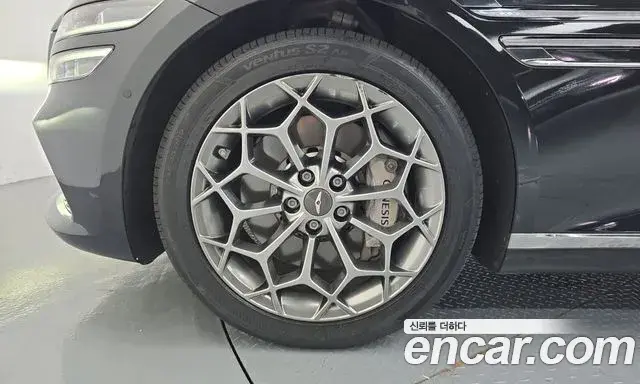 Genesis Electrified G80 2023 — Şəkil 5/20