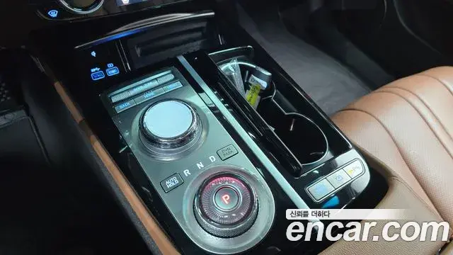 Genesis Electrified G80 2023 — Şəkil 9/20