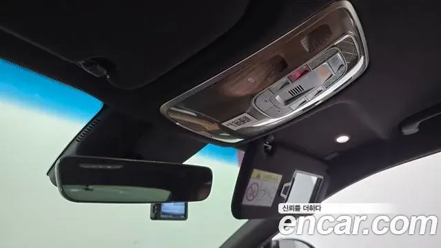 Genesis Electrified G80 2023 — Şəkil 18/20