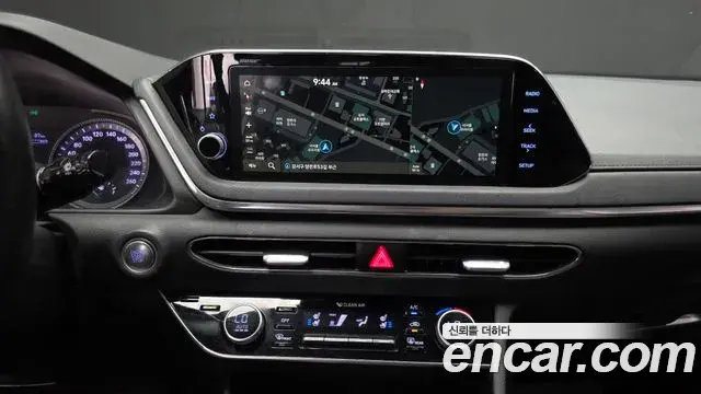 Hyundai Sonata 2020 — Фото 14/20