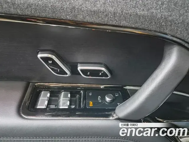 Land Rover Range Rover Sport 2024 — Фото 11/20