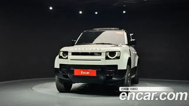 Land Rover Defender 2025 — Фото 3/20