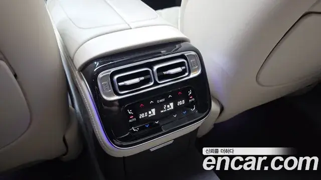 Mercedes-Benz S-Class 2022 — Фото 19/20