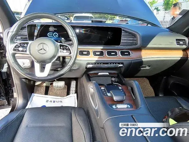 Mercedes-Benz GLE-Class 2021 — Фото 16/20