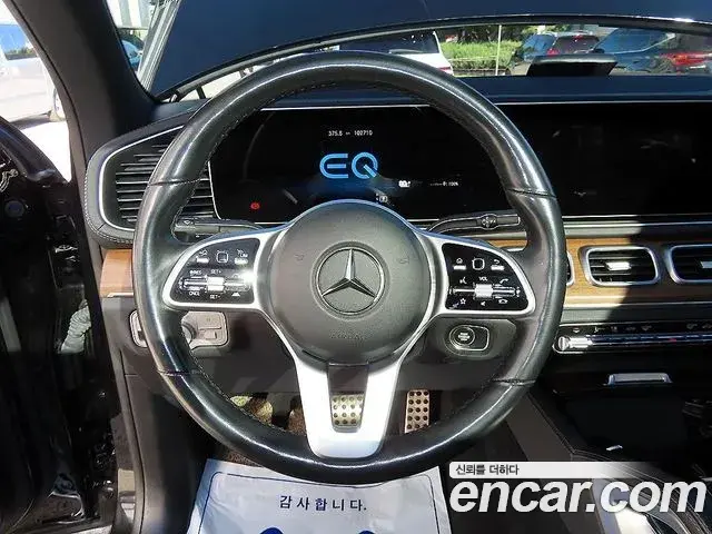 Mercedes-Benz GLE-Class 2021 — Фото 17/20