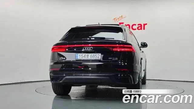 Audi Q7 2021 — Фото 4/20