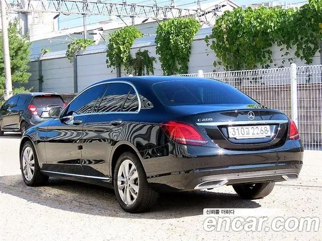 Mercedes-Benz C-Class 2020 — Фото 2/20