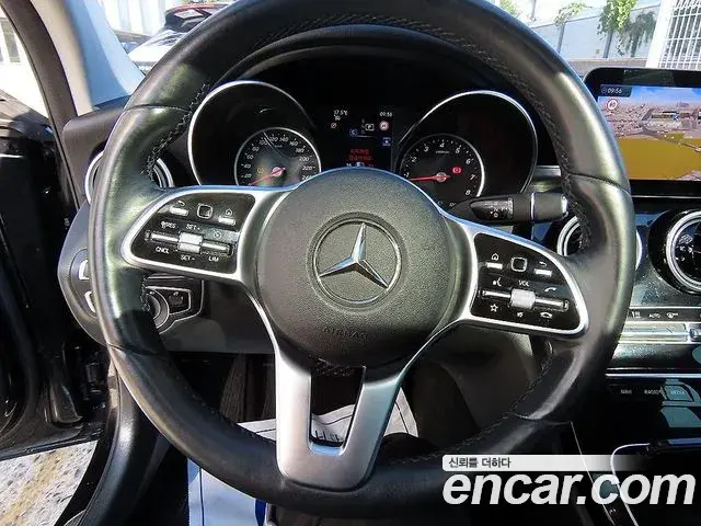 Mercedes-Benz C-Class 2020 — Фото 7/20