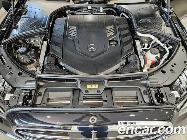 Mercedes-Benz S-Class 2026 — Фото 6/15