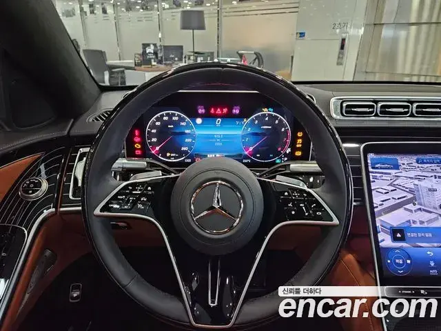Mercedes-Benz S-Class 2026 — Фото 7/15