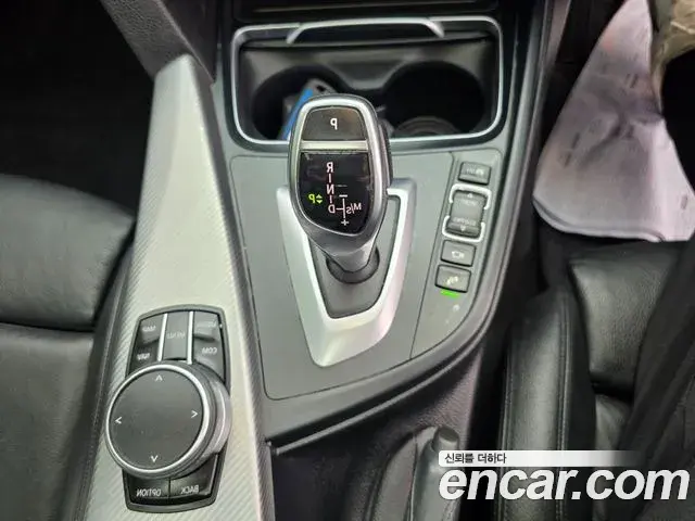 BMW 4 Series 2018 — Фото 16/18