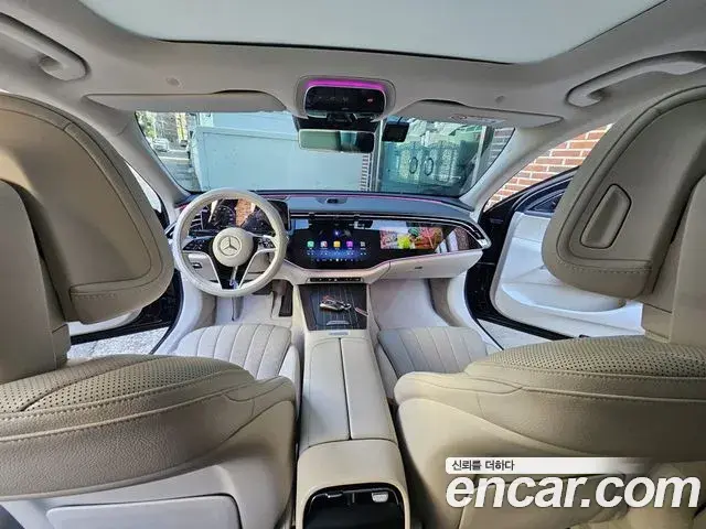 Mercedes-Benz E-Class 2024 — Фото 11/16