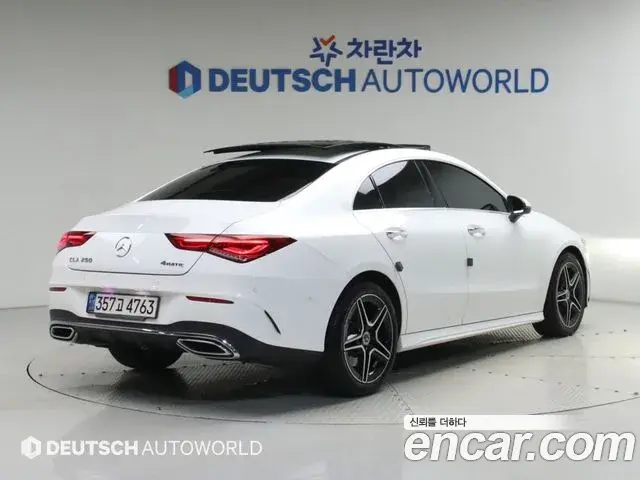 Mercedes-Benz CLA-Class 2022 — Фото 1/20