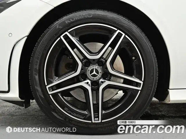 Mercedes-Benz CLA-Class 2022 — Фото 4/20