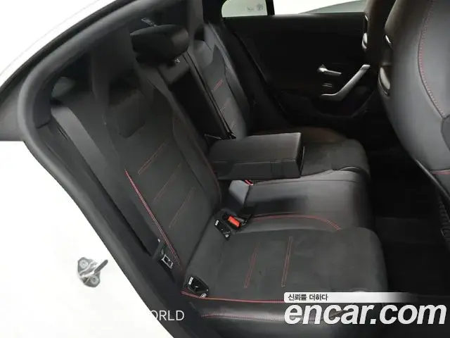 Mercedes-Benz CLA-Class 2022 — Фото 12/20