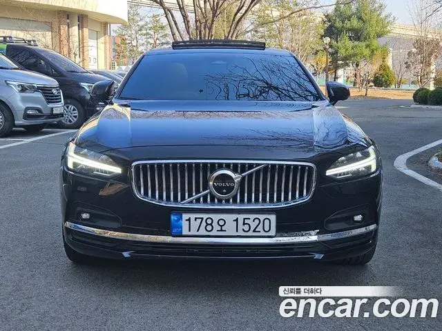 Volvo S90 2022 — ფოტო 15/20