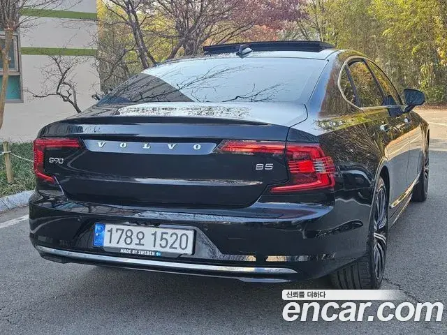Volvo S90 2022 — ფოტო 10/20