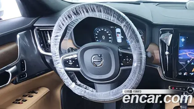 Volvo S90 2018 — Photo 11/20