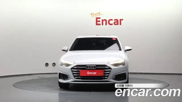 Audi A4 2021 — Şəkil 15/20