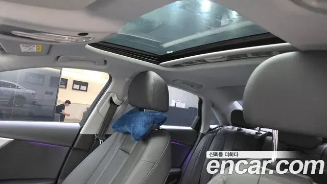 Audi A4 2021 — Şəkil 13/20