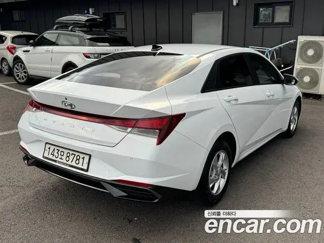 Hyundai The New Avante Hybrid 2021 — Şəkil 13/20
