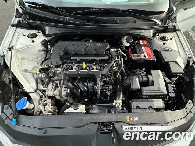 Hyundai The New Avante Hybrid 2021 — Şəkil 12/20
