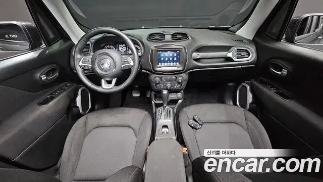 Jeep Renegade 2021 — ფოტო 9/20