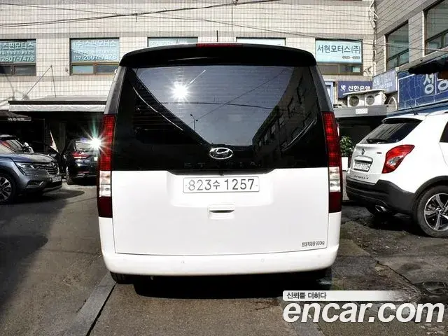 Hyundai Staria 2021 — Photo 18/20