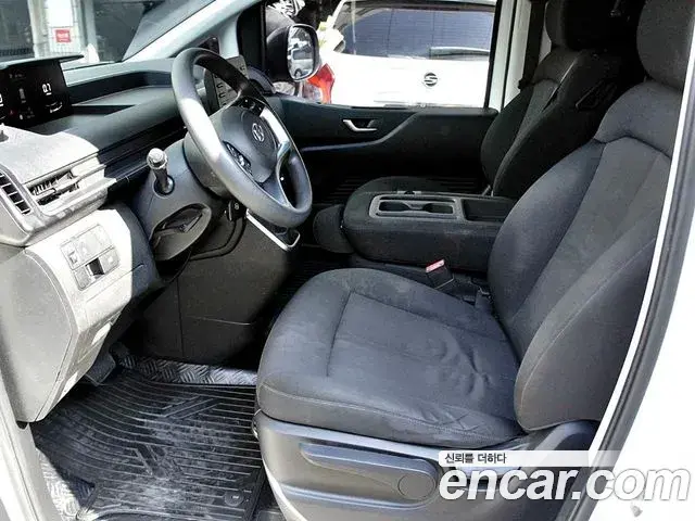 Hyundai Staria 2021 — Photo 4/20