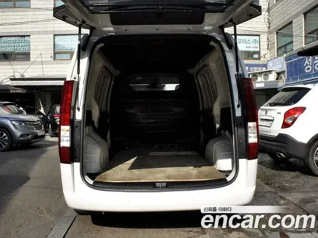 Hyundai Staria 2021 — Photo 6/20