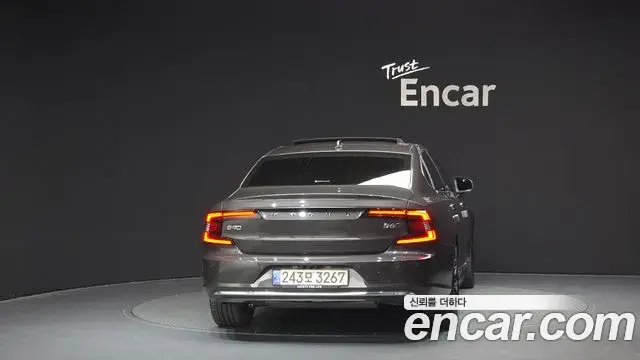 Volvo S90 2023 — ფოტო 14/20