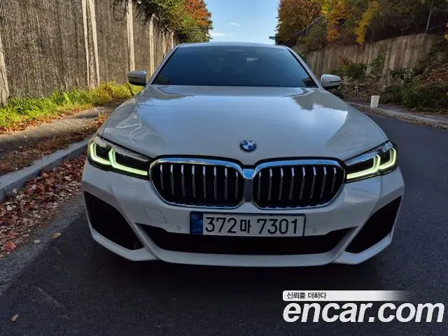 BMW 5 Series 2022 — Şəkil 3/20