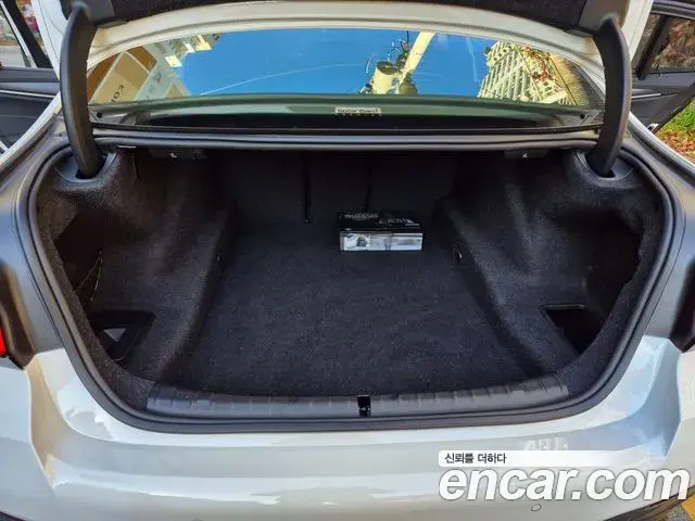BMW 5 Series 2022 — Şəkil 16/20