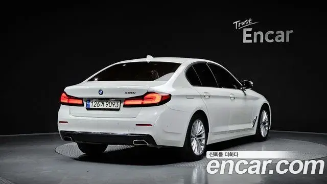 BMW 5 Series 2021 — Фото 2/20