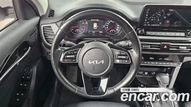 Kia Seltos 2022 — Şəkil 10/20